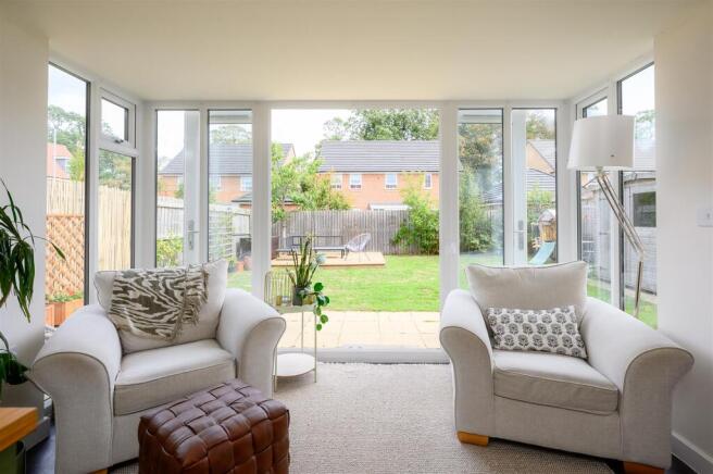 4 bed Detached for sale Image 5