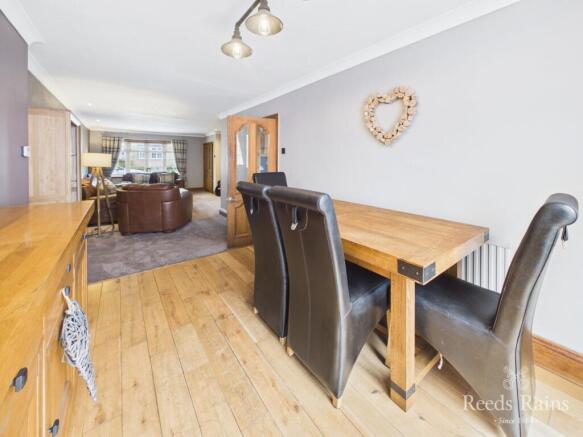 3 bed Semi-Detached for sale Image 5