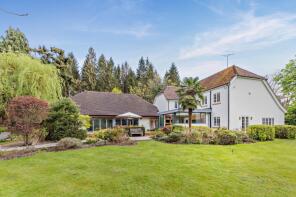 Wellsbridge Cottage, London Road, Ascot SL5 7DJ