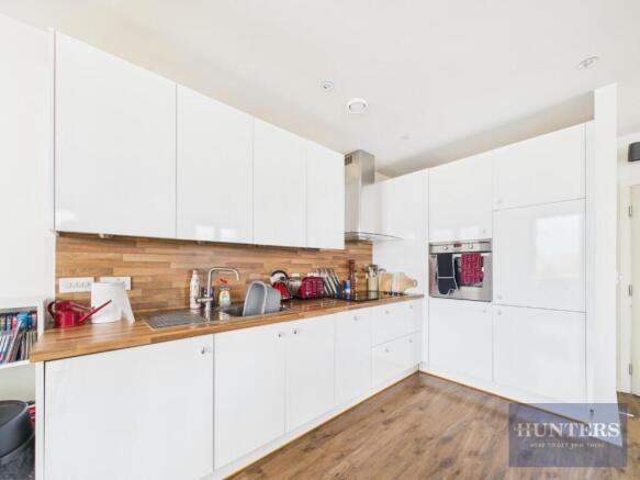 Kitchen / Living Area