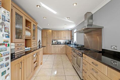 Ilex Close, Hampton Hargate, PE7