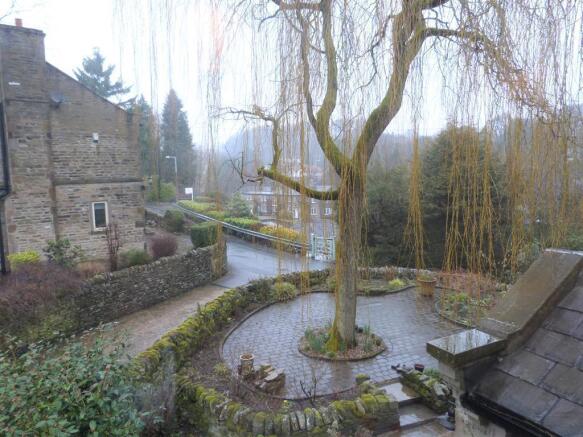 GARDEN TO THE FRONT 