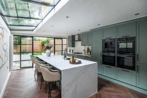 Nevill Road, London, N16