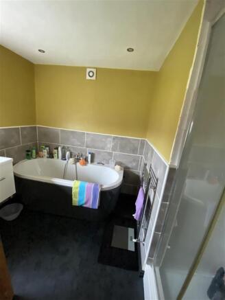 Ground floor bathroom: