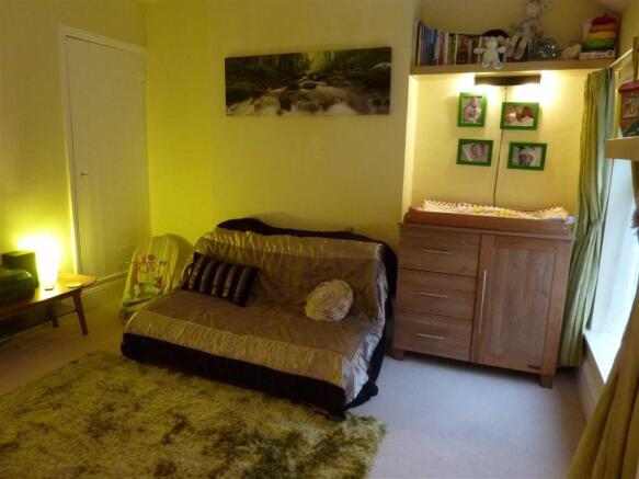BEDROOM 2