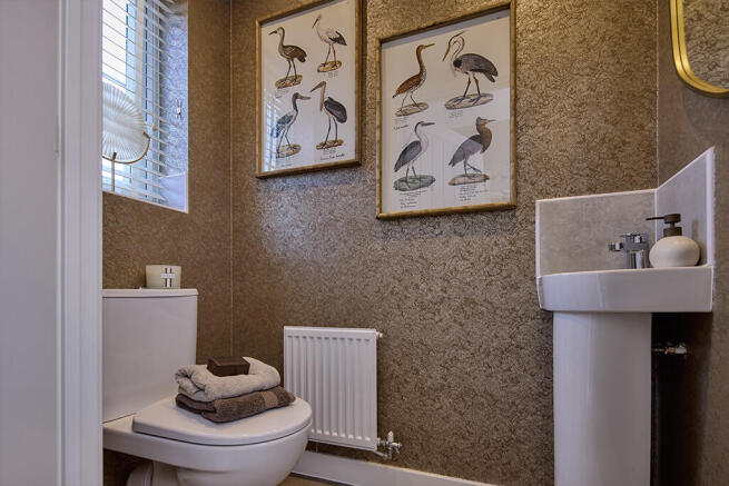 3 bed House for sale Image 9