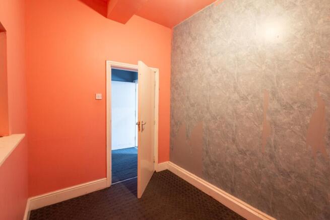 5 bed Terraced for sale Image 9