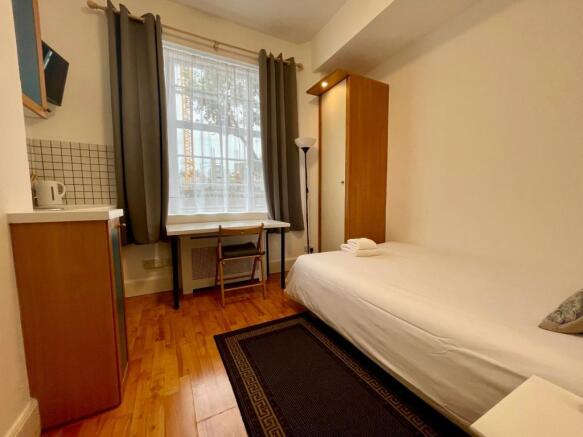 Studio to rent