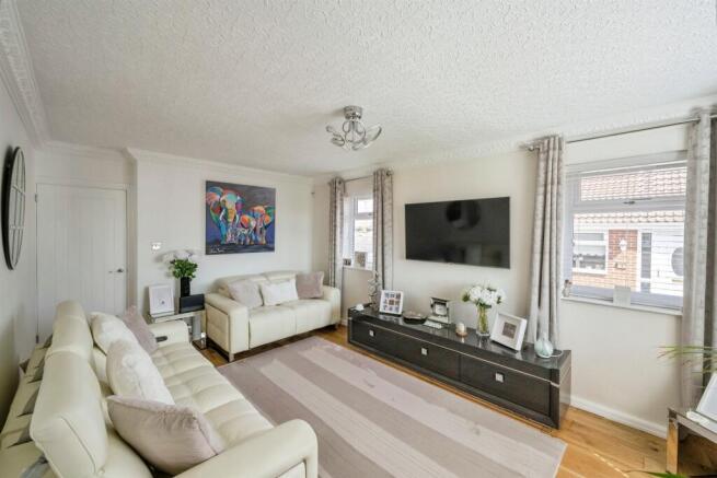 3 bed Detached Bungalow for sale Image 5