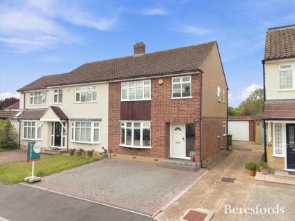 Blenheim Close, Upminster, RM14
