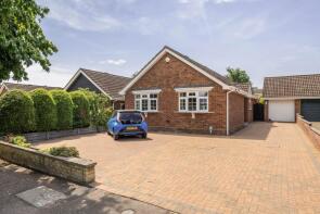 16, Arun Close, Bedford MK41 7AD