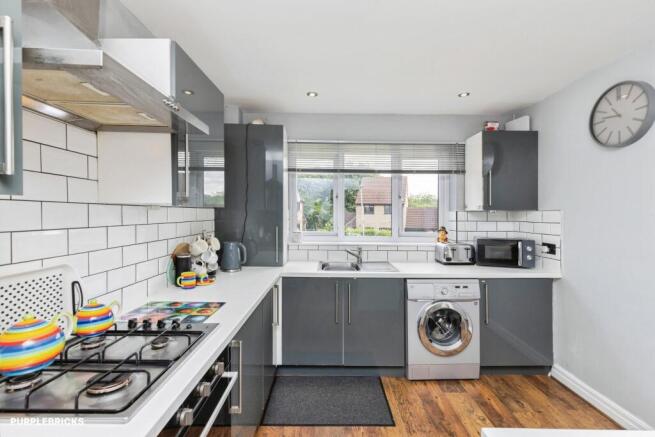 3 bed Terraced for sale Image 4