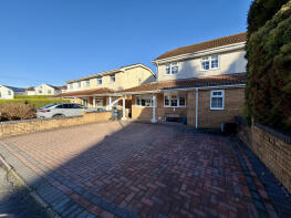14, Elwyn Drive, Twynyrodyn, Merthyr Tydfil CF47 0NJ