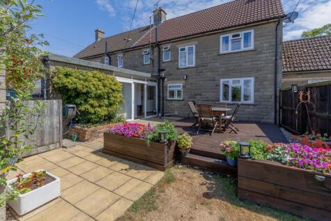 Greens Close, Hullavington, SN14
