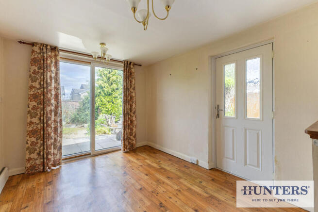 3 bed Semi-Detached for sale Image 12