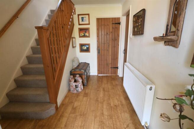 3 bed Semi-Detached for sale Image 12