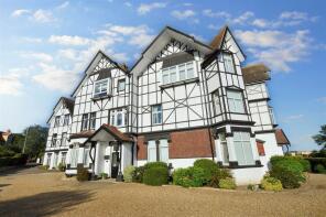 Flat 12, Sheringham Court, Weybourne Road, Sheringham NR26 8HF