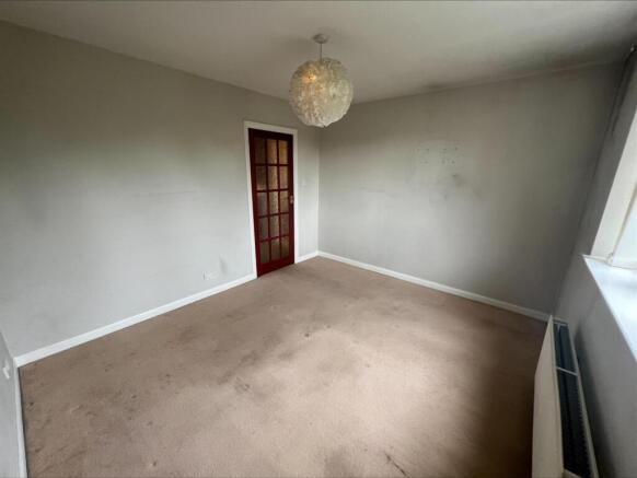 4 bed Detached to rent Image 6