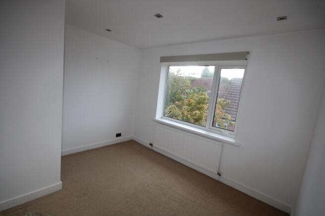 5 bed Detached to rent Image 12