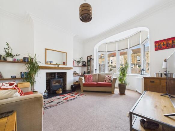 CAM02195G0-PR0083-STILL019