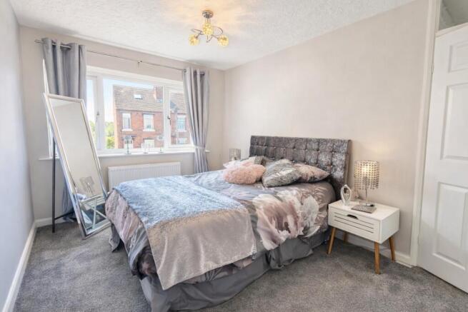 3 bed Terraced for sale Image 5