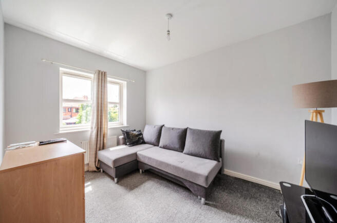 4 bed Semi-Detached for sale Image 7