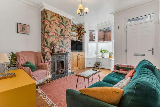 FRONT RECEPTION ROOM