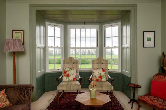 6 bed Detached for sale Image 7