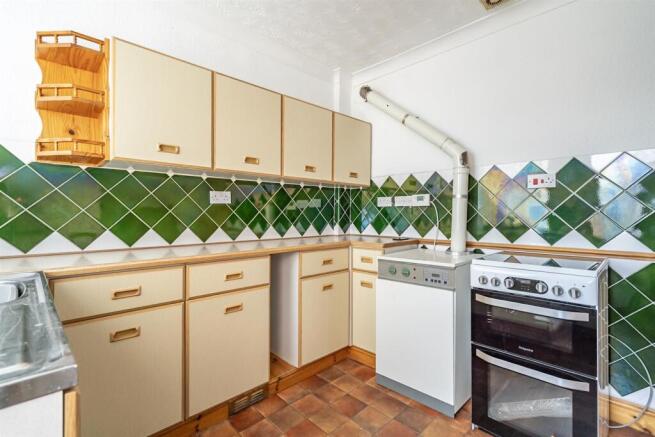 3 bed Terraced for sale Image 7
