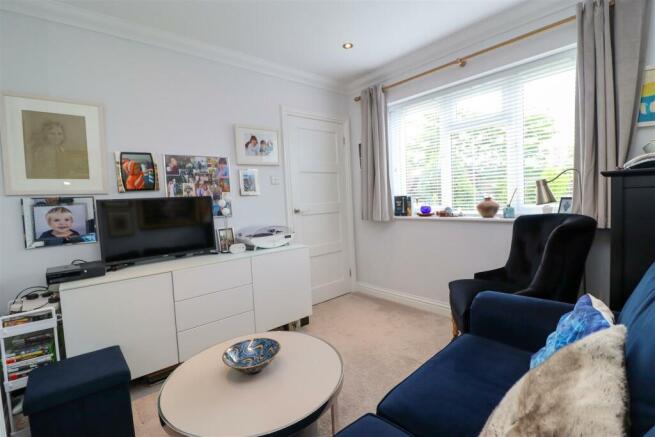 Office/Bedroom 3