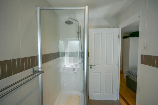 2 bed Flat for sale Image 8