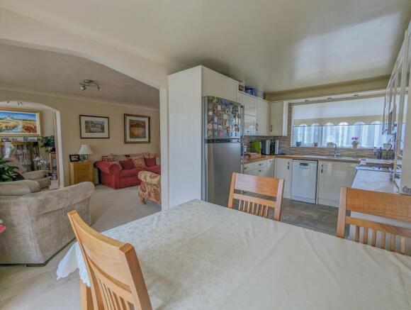 Kitchen/Dining