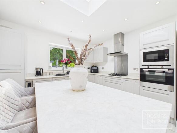 Kitchen/Breakfast Room