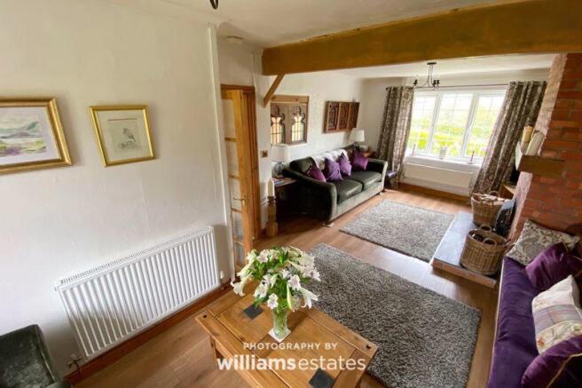 Living Room (2)