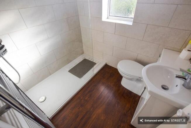 3 bed Terraced for sale Image 10