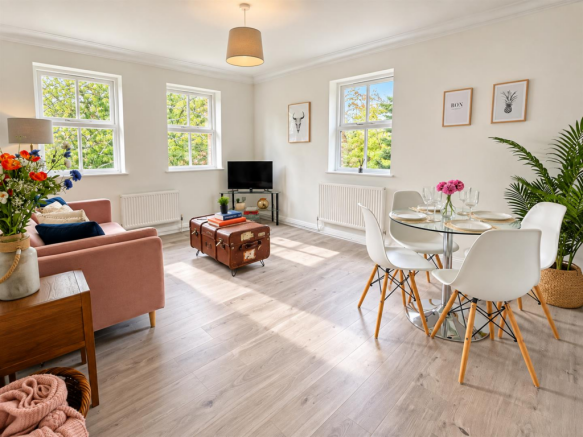 Living/Dining Room