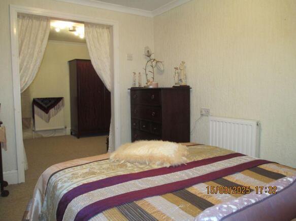12 bed Detached for sale Image 11
