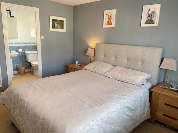Bed 1a.JPG