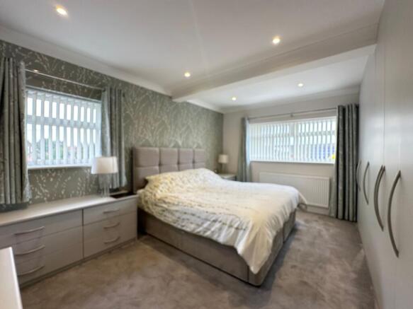 3 bed Detached for sale Image 11