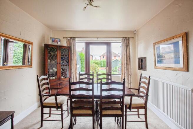 3 bed Semi-Detached for sale Image 8