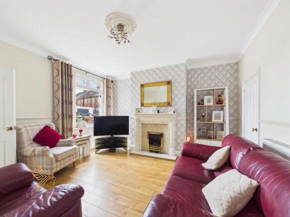 3 bed Terraced for sale Image 7