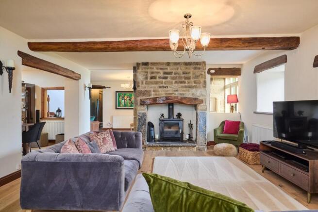 5 bed Barn Conversion for sale Image 8