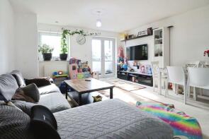 6, Pennymans Court, Denton Way, Slough SL3 7DT