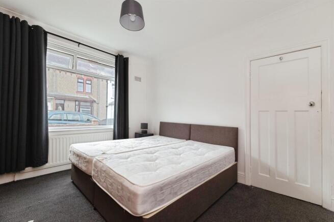 2 bed Semi-Detached Bungalow for sale Image 12