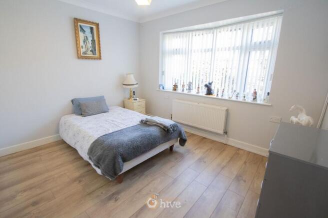 4 bed Detached Bungalow for sale Image 12