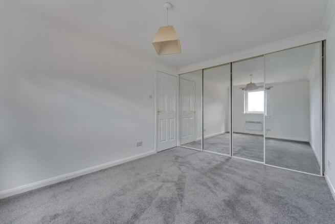 Hillcrest Avenue, North Carbrain G67 photo 4