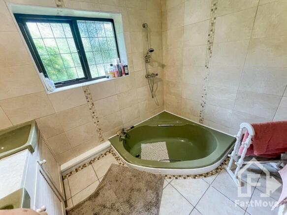 3 bed Detached for sale Image 12