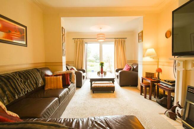 lounge-2.jpg