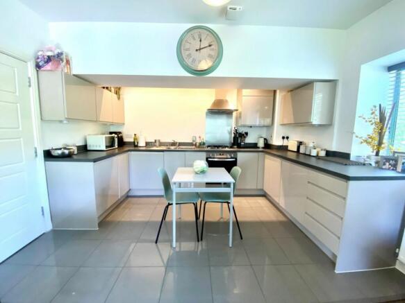 KITCHEN AREA