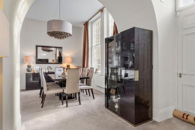 4 bed Terraced for sale Image 5